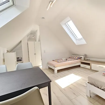 Wohnreich Mitte - 3a - In 4er Wg Блауштайн