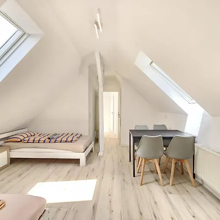 Wohnreich Mitte - 3a - In 4er Wg 布劳施泰因