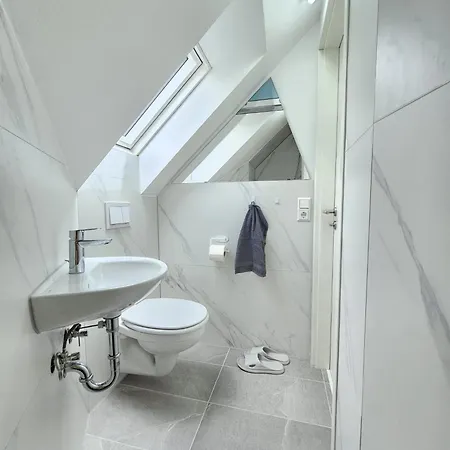 Wohnreich Mitte - 3a - In 4er Wg