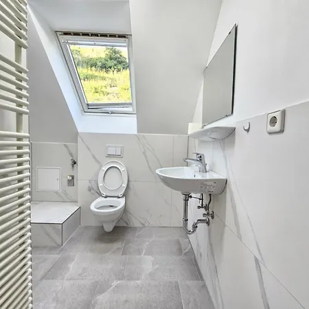 Wohnreich Mitte - 3a - In 4er Wg Блауштайн