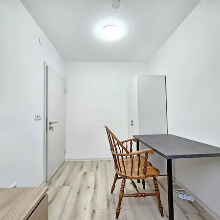 Wohnreich Mitte - 3a - In 4er Wg * 布劳施泰因